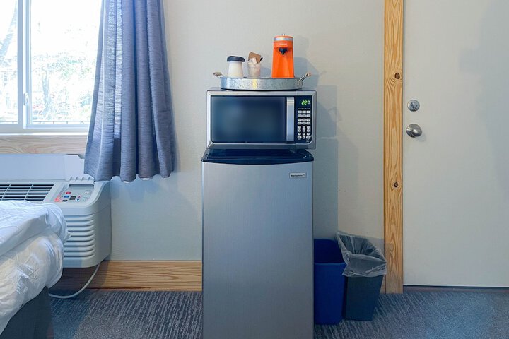 Room 5 of 82