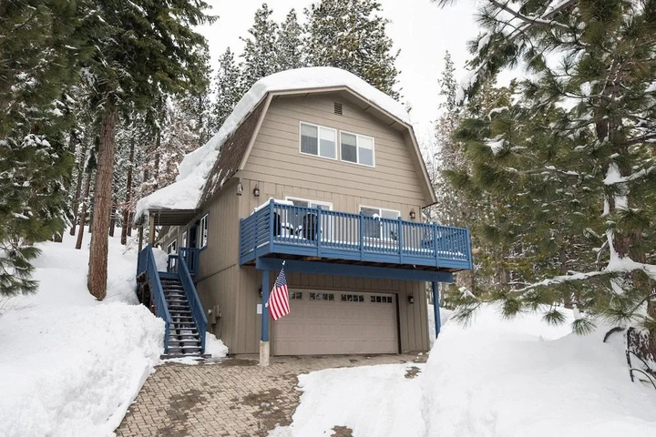 Exterior of Jeffrey - Alpine Bay