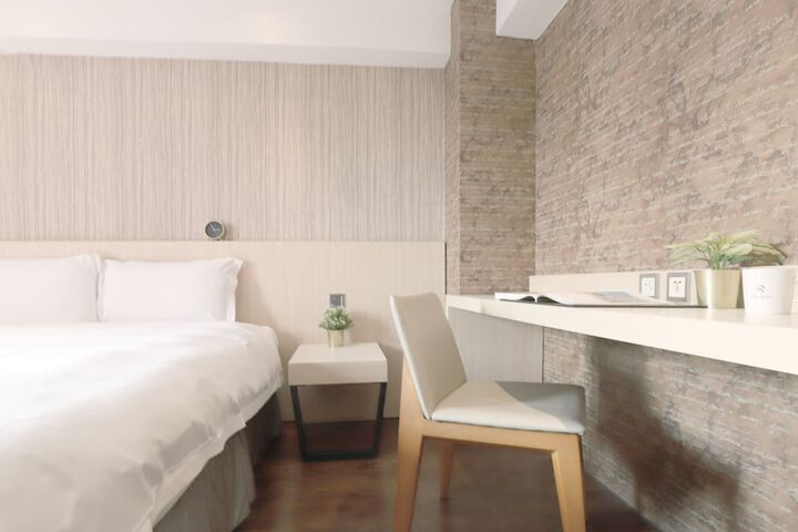 Room 12 of 47