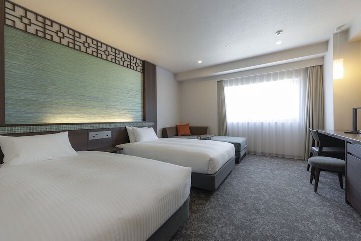 Room 30 of 58