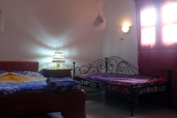 Room 6 of 17