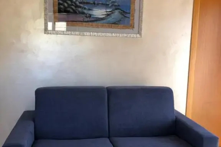 Room 12 of 21