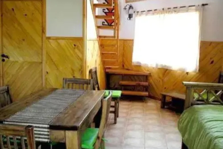 Room 5 of 17