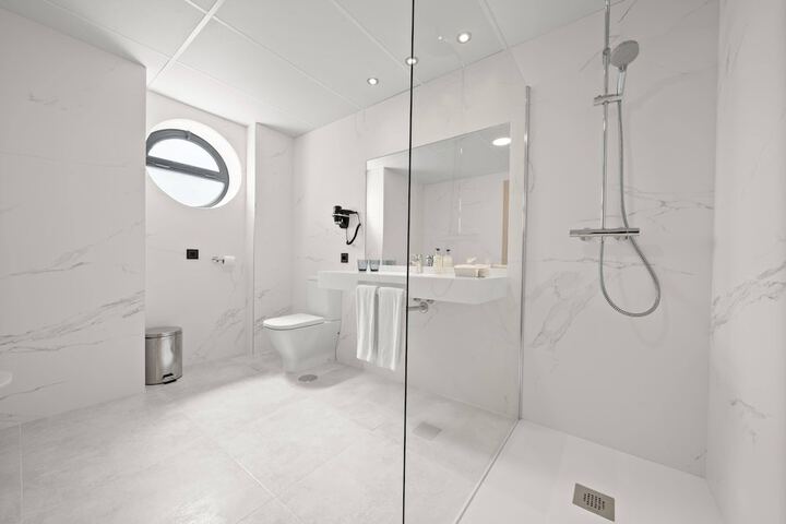 Bathroom Interior Photo