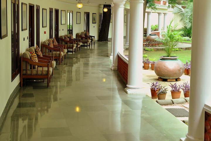 Ballroom/Hall 48 of 60