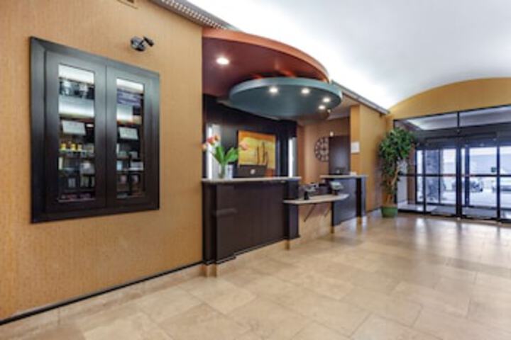 Hotel Interior 10 of 168