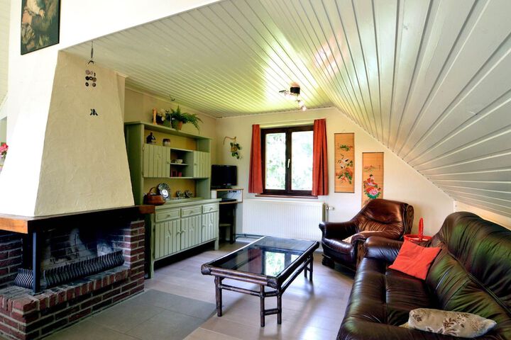 Room 16 of 39