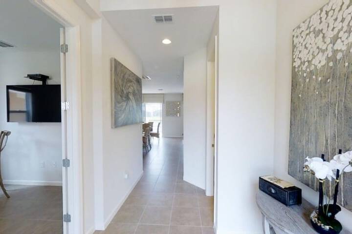 Ballroom/Hall 50 of 57