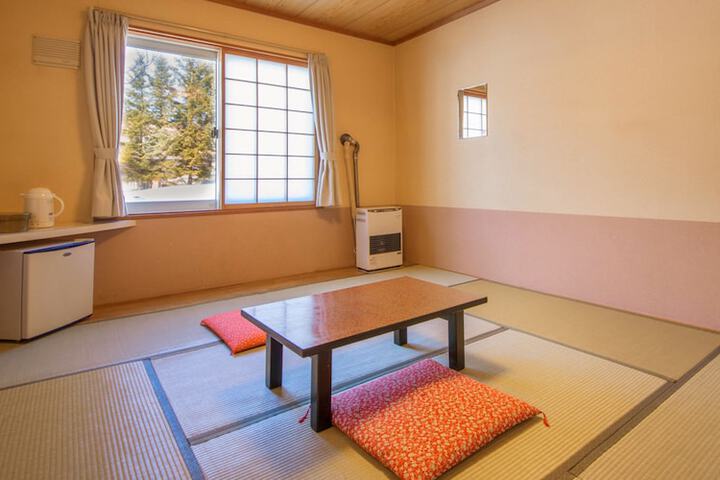 Room 7 of 36