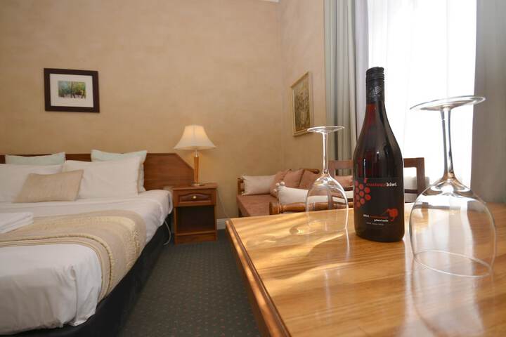 Room 3 of 37