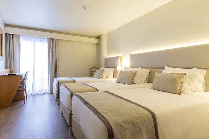 Room 50 of 169