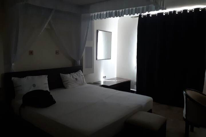 Room 14 of 57
