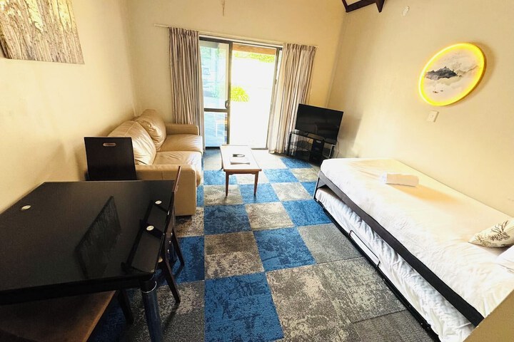Room 46 of 75