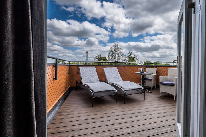 Terrace/Patio 18 of 38