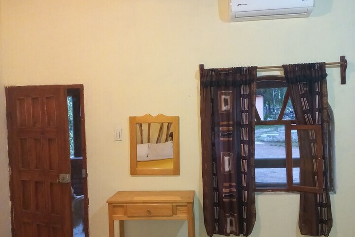 Room 17 of 31