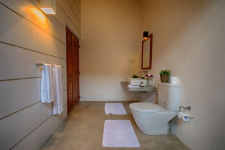 Room 6 of 59