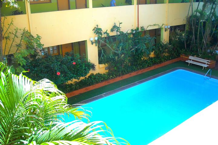 Hotel Exterior 35 of 35