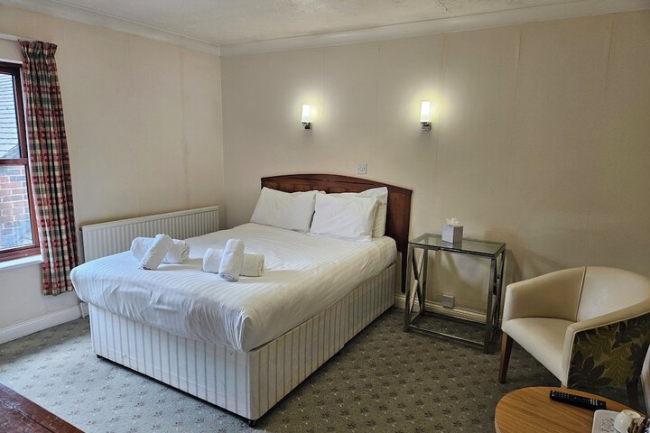 Room 6 of 44
