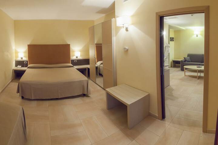 Room 8 of 64