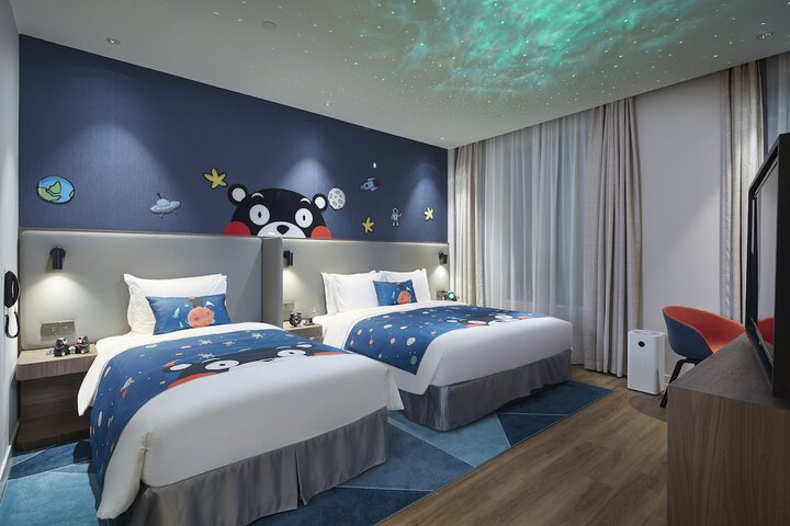 Room 15 of 68