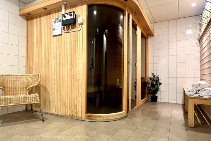 Hotel with Gym