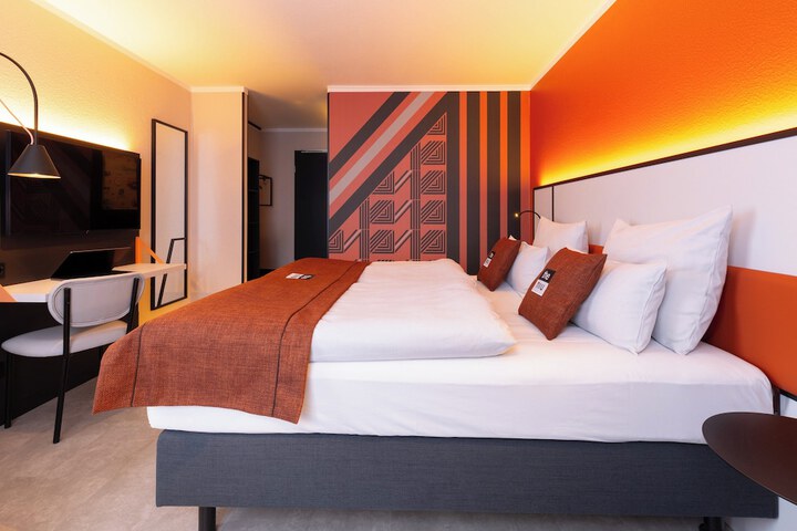 Room 45 of 110