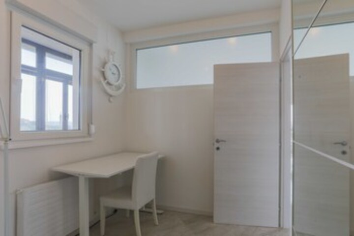 Room 20 of 20