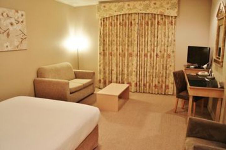 Room 14 of 39
