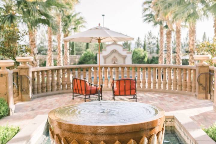 Hotel Exterior 42 of 44