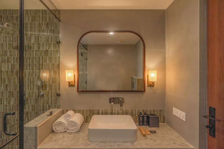 Room 41 of 53