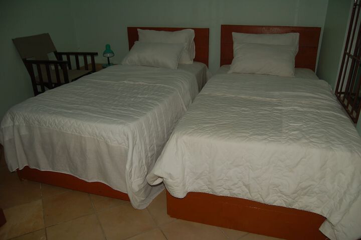Room 7 of 13