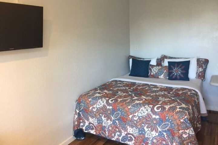Room 13 of 43