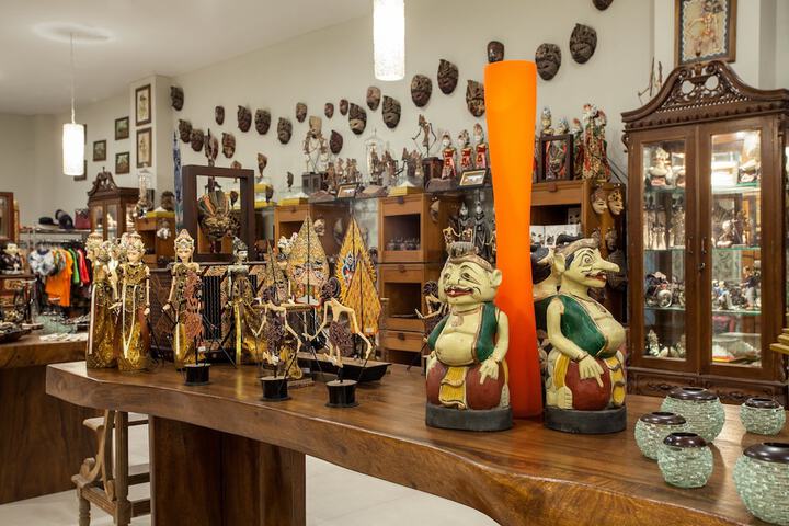 Gift shop