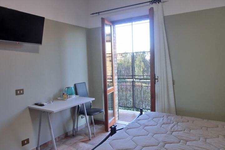 Room 40 of 98