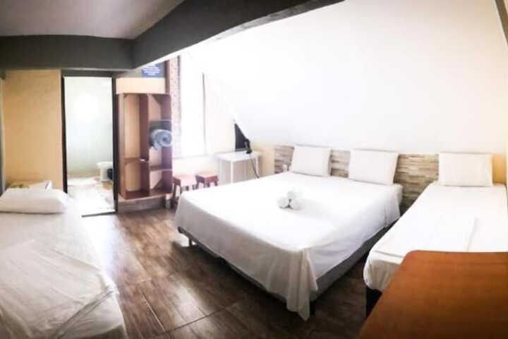 Room 10 of 81