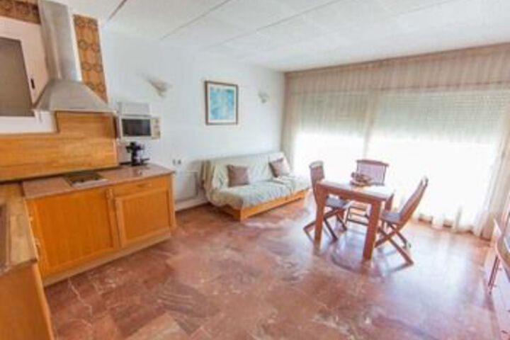 Room 16 of 23