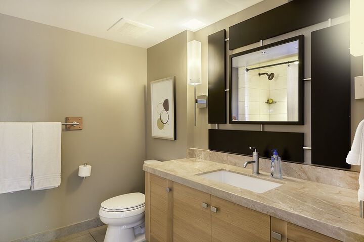 Room 126 of 213