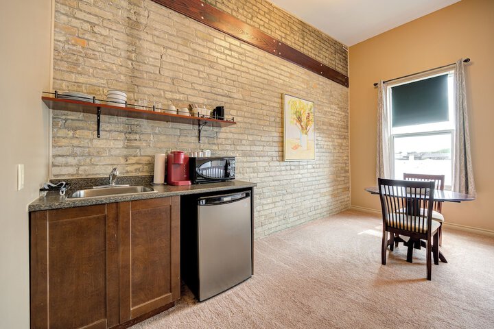 Room 4 of 21