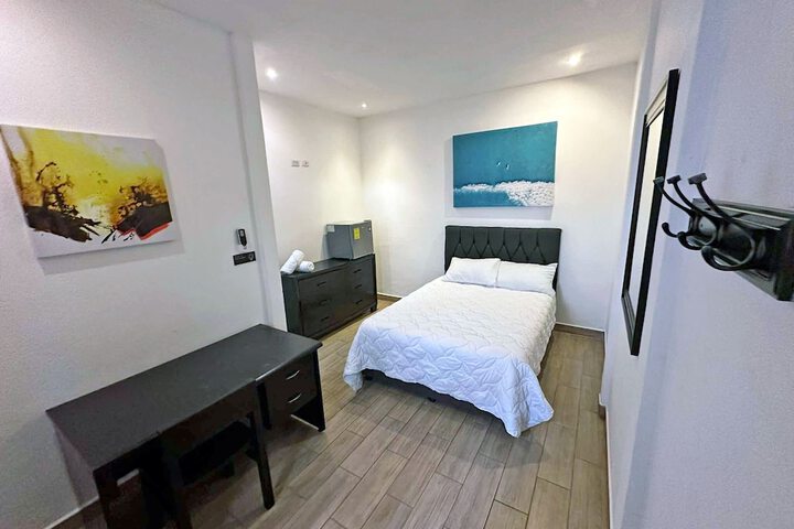 Room 19 of 46
