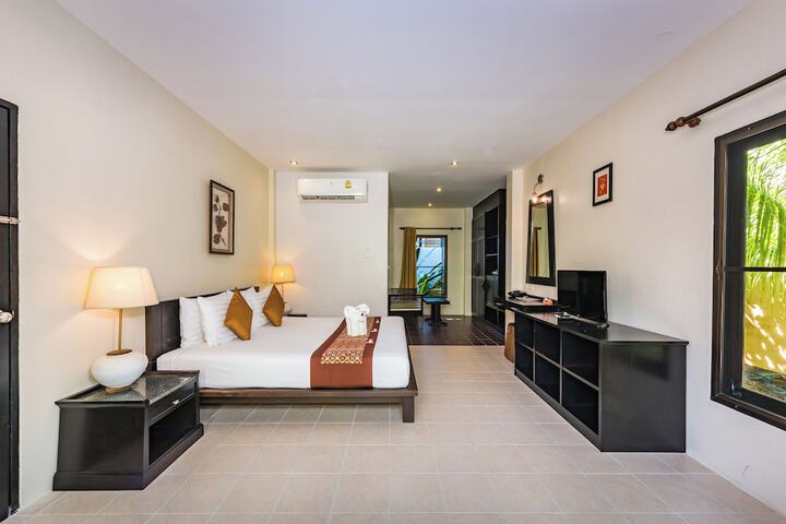 Room 10 of 179