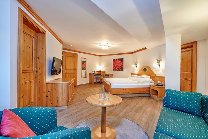 Room 16 of 106