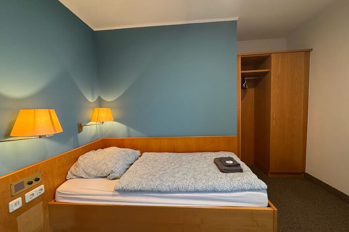 Room 27 of 54