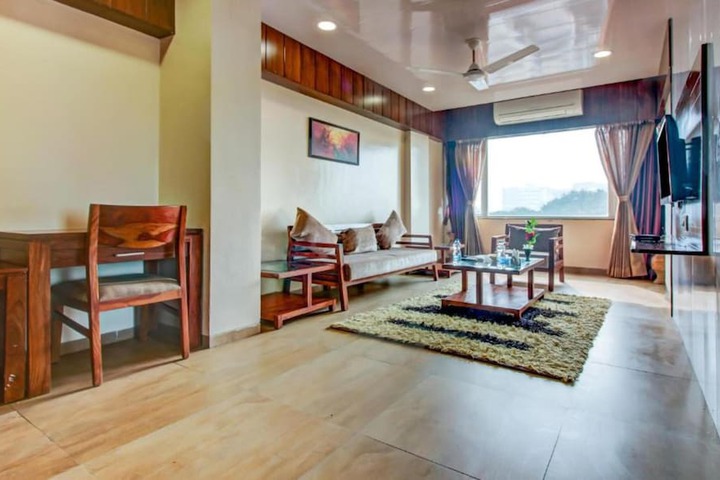 Room 12 of 26
