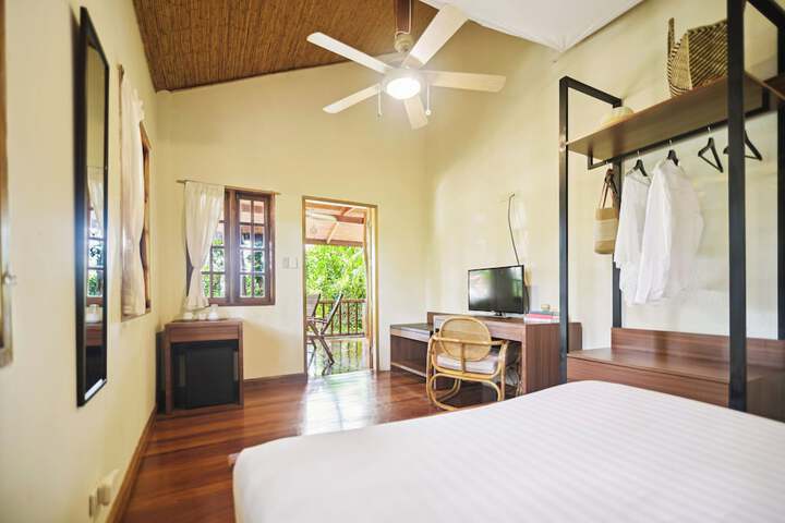 Room 4 of 54