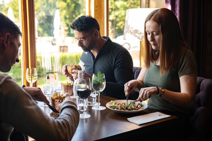 Dining 53 of 75
