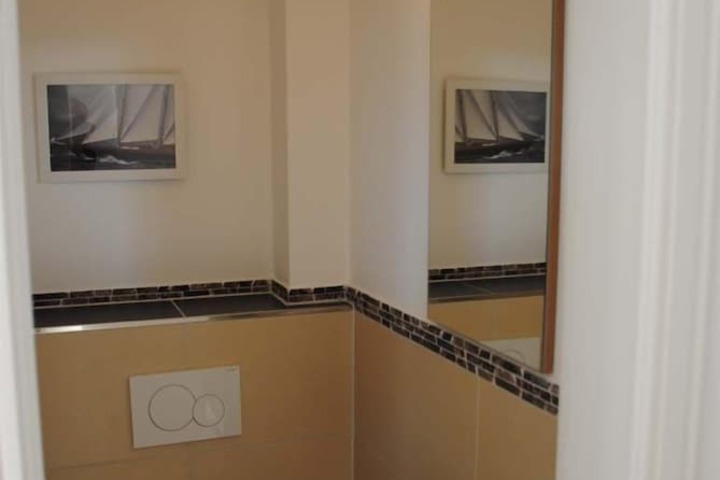 Room 26 of 34