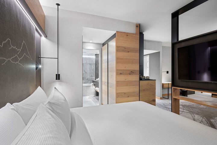 Room 32 of 124