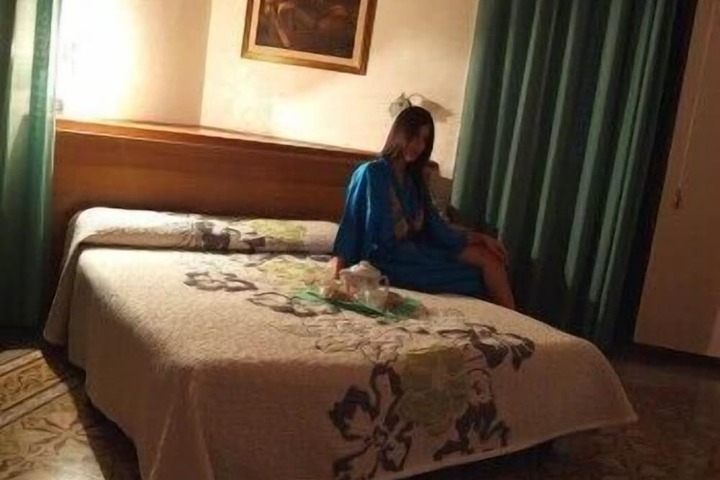 Room 19 of 36