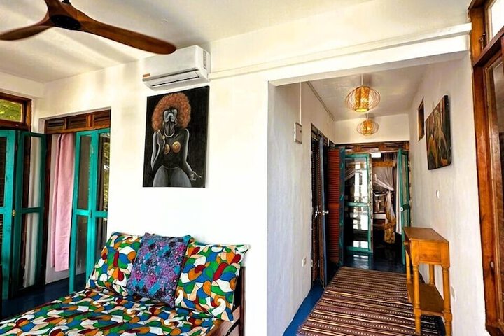 Room 96 of 162