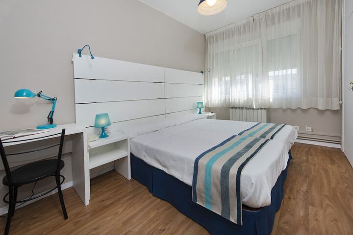 Room 8 of 40